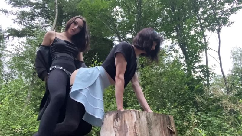 Isabella Hush im Wald gefickt [hausgemacht, Domina, Feminisierung, Sissy-Training, Strapon, Anal-Pegging-Arsch, ruinierter Orgasmus]